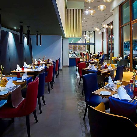 Grand Mercure Mysore - An Accor Brand Ngoại thất bức ảnh The interior of the restaurant